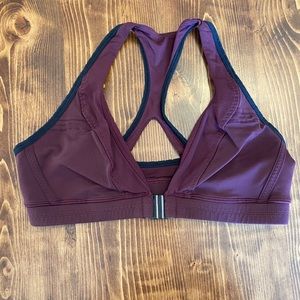 Lululemon size 8 front close sports bra